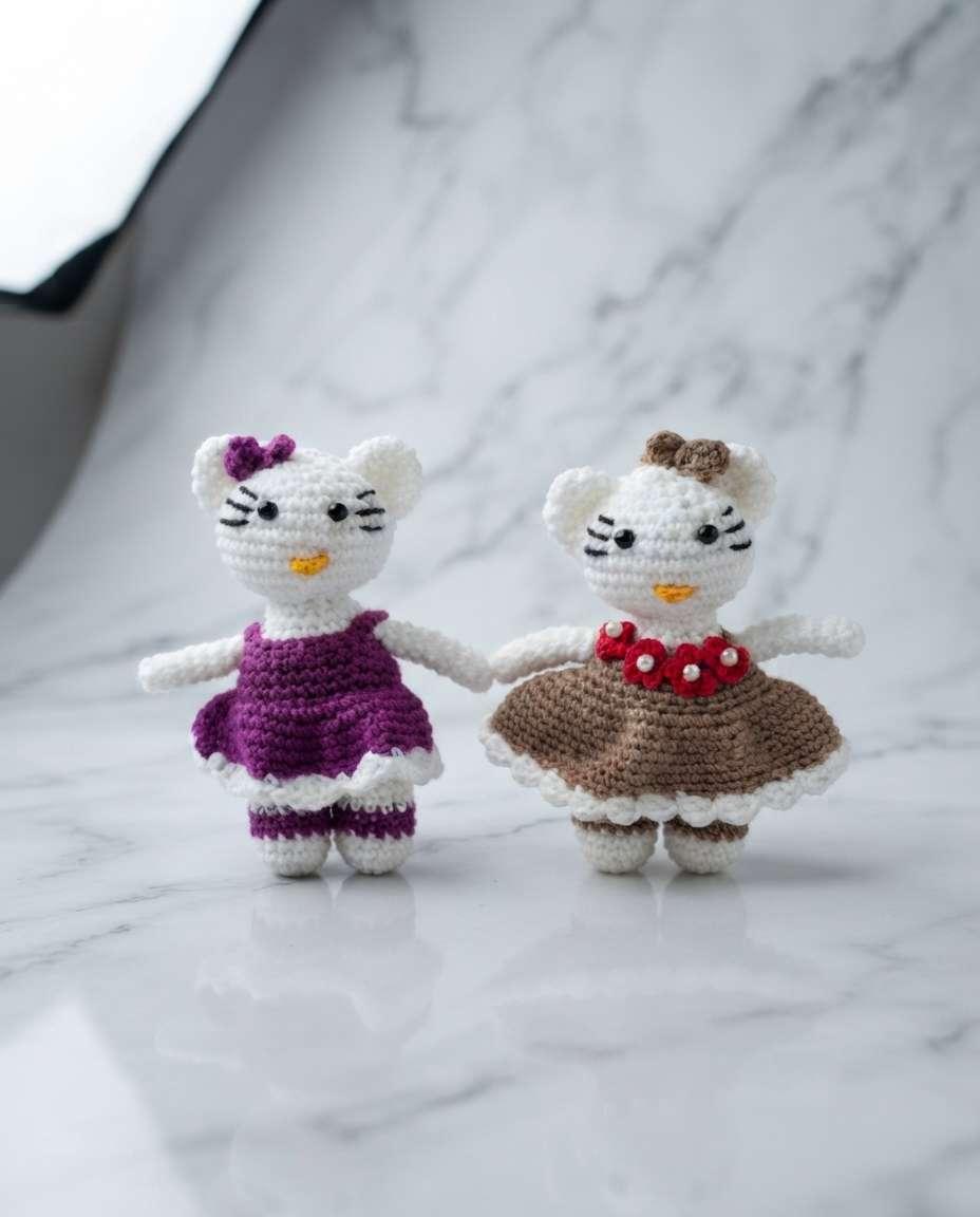 Crochet kitty dolls - Image 1